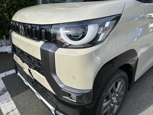 この度は、当社のお車をご覧頂き誠にありがとうございます。お車の状態や、装備の詳細は無料通話のフリーダイヤル００７８－６０４０－５８３６へご連絡ください。担当者がご案内させていただきます。