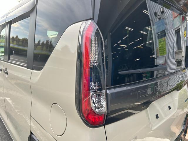 この度は、当社のお車をご覧頂き誠にありがとうございます。お車の状態や、装備の詳細は無料通話のフリーダイヤル００７８－６０４０－５８３６へご連絡ください。担当者がご案内させていただきます