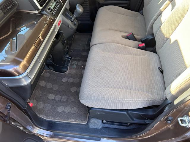 �X�^�b�h���X���̔̔����s���Ă���܂��􂨋C�y�ɃX�^�b�t�ɂ��q�˂��������I�I