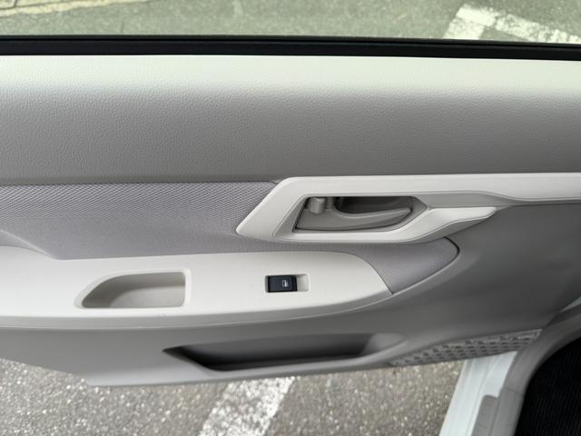 ムーヴ Ｘ　ＳＡＩＩＩ　冠水歴車スマートアシストＩＩＩ衝突軽減ブレーキ踏み間違え防止装置スマートキーＰスタートイモビライザーオートマチックハイビームＡＣＰＳＰＷフル装備純正アルミホワイトパール禁煙車運転席シートヒーター（42枚目）