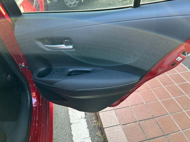 カローラスポーツ ハイブリッドＧ　スタイルパッケージ　冠水歴車ナビバックカメラＥＴＣ車載器セーフティセンスプリクラッシュセーフティーレーダークルコン禁煙車ＣＤＤＶＤ再生ブラインドスポットモニターメンテノート取説ドラレコ前後前席シートヒーターハイブリッド車（54枚目）