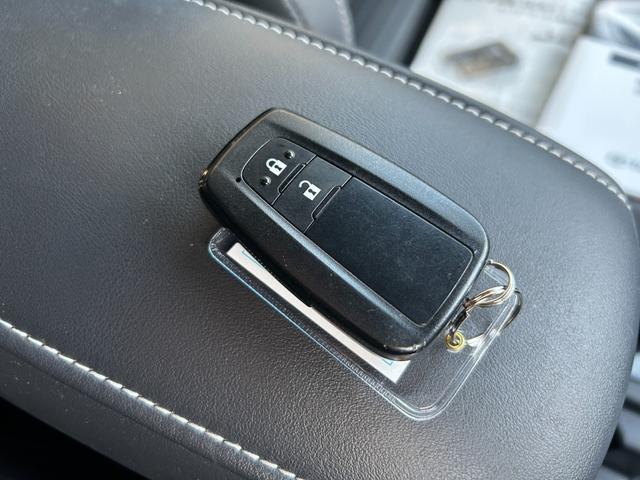 カローラスポーツ ハイブリッドＧ　スタイルパッケージ　冠水歴車ナビバックカメラＥＴＣ車載器セーフティセンスプリクラッシュセーフティーレーダークルコン禁煙車ＣＤＤＶＤ再生ブラインドスポットモニターメンテノート取説ドラレコ前後前席シートヒーターハイブリッド車（80枚目）