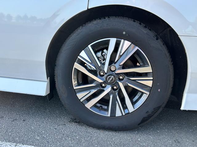 セレナ ｅ－パワー　ハイウェイスターＶ　冠水歴車ナビＴＶアラウンドビューモニターＥＴＣ２．０プロパイロットエマージェンシーブレーキＬＥＤヘッド禁煙車寒冷地仕様ホットプラスパックドラレコブラインドスポットモニターアダプティブクルコン両パワスラ（35枚目）