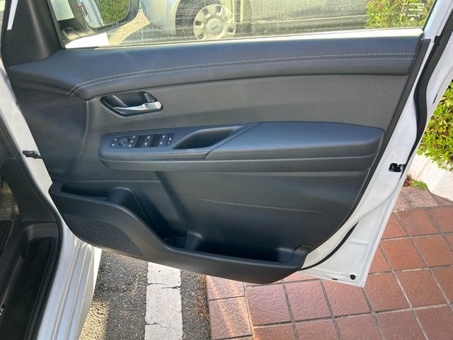 セレナ ｅ－パワー　ハイウェイスターＶ　冠水歴車ナビＴＶアラウンドビューモニターＥＴＣ２．０プロパイロットエマージェンシーブレーキＬＥＤヘッド禁煙車寒冷地仕様ホットプラスパックドラレコブラインドスポットモニターアダプティブクルコン両パワスラ（41枚目）