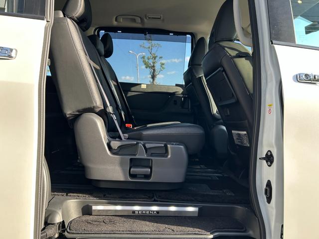 セレナ ｅ－パワー　ハイウェイスターＶ　冠水歴車ナビＴＶアラウンドビューモニターＥＴＣ２．０プロパイロットエマージェンシーブレーキＬＥＤヘッド禁煙車寒冷地仕様ホットプラスパックドラレコブラインドスポットモニターアダプティブクルコン両パワスラ（56枚目）