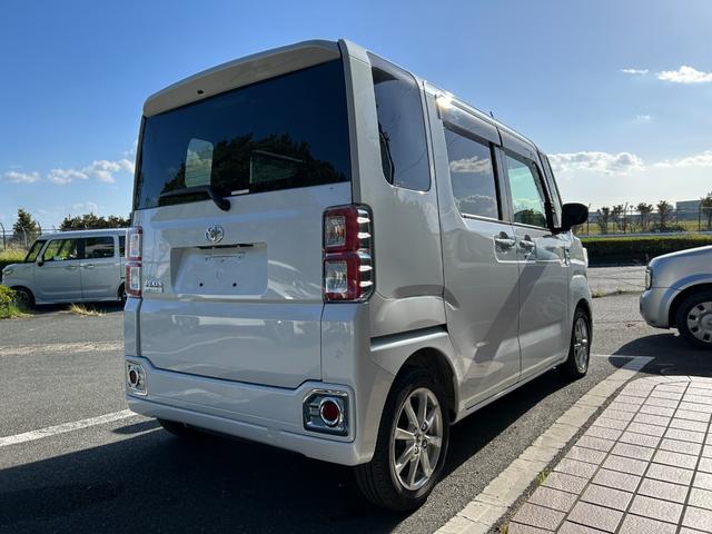 ピクシスメガ L SAIII 冠水歴車ナビTVスマートアシストIII衝突軽減ブレーキ踏み間違え防止装置ホワイトパールスマートキーPスタートイモビ付禁煙車ドラレコ前後2カメラ両側パワースライドドア純正アルミオートマチックハイビーム(8枚目)