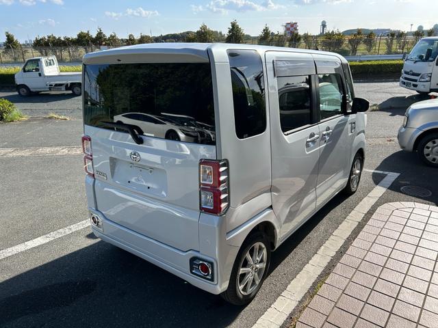 ピクシスメガ L SAIII 冠水歴車ナビTVスマートアシストIII衝突軽減ブレーキ踏み間違え防止装置ホワイトパールスマートキーPスタートイモビ付禁煙車ドラレコ前後2カメラ両側パワースライドドア純正アルミオートマチックハイビーム(9枚目)