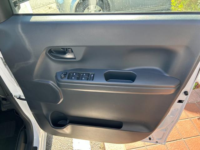 ピクシスメガ L SAIII 冠水歴車ナビTVスマートアシストIII衝突軽減ブレーキ踏み間違え防止装置ホワイトパールスマートキーPスタートイモビ付禁煙車ドラレコ前後2カメラ両側パワースライドドア純正アルミオートマチックハイビーム(37枚目)