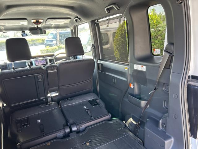 ピクシスメガ L SAIII 冠水歴車ナビTVスマートアシストIII衝突軽減ブレーキ踏み間違え防止装置ホワイトパールスマートキーPスタートイモビ付禁煙車ドラレコ前後2カメラ両側パワースライドドア純正アルミオートマチックハイビーム(60枚目)