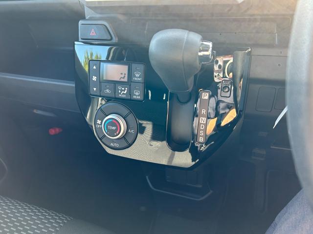 ピクシスメガ L SAIII 冠水歴車ナビTVスマートアシストIII衝突軽減ブレーキ踏み間違え防止装置ホワイトパールスマートキーPスタートイモビ付禁煙車ドラレコ前後2カメラ両側パワースライドドア純正アルミオートマチックハイビーム(72枚目)