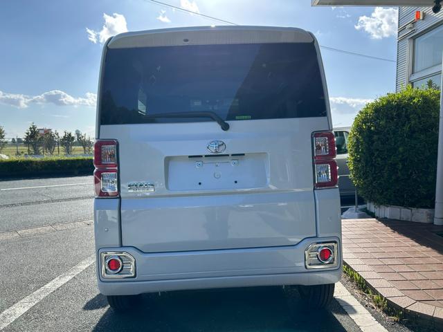 ピクシスメガ L SAIII 冠水歴車ナビTVスマートアシストIII衝突軽減ブレーキ踏み間違え防止装置ホワイトパールスマートキーPスタートイモビ付禁煙車ドラレコ前後2カメラ両側パワースライドドア純正アルミオートマチックハイビーム(10枚目)