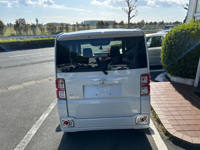 ピクシスメガ L SAIII 冠水歴車ナビTVスマートアシストIII衝突軽減ブレーキ踏み間違え防止装置ホワイトパールスマートキーPスタートイモビ付禁煙車ドラレコ前後2カメラ両側パワースライドドア純正アルミオートマチックハイビーム(11枚目)