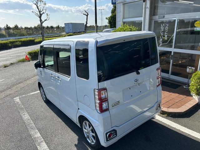 ピクシスメガ L SAIII 冠水歴車ナビTVスマートアシストIII衝突軽減ブレーキ踏み間違え防止装置ホワイトパールスマートキーPスタートイモビ付禁煙車ドラレコ前後2カメラ両側パワースライドドア純正アルミオートマチックハイビーム(13枚目)