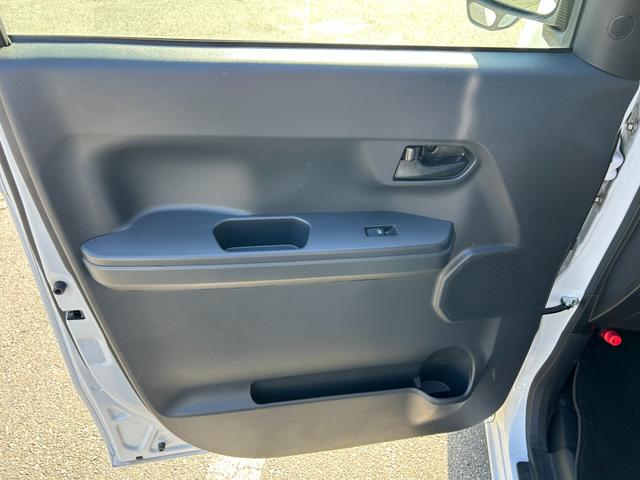 ピクシスメガ L SAIII 冠水歴車ナビTVスマートアシストIII衝突軽減ブレーキ踏み間違え防止装置ホワイトパールスマートキーPスタートイモビ付禁煙車ドラレコ前後2カメラ両側パワースライドドア純正アルミオートマチックハイビーム(43枚目)