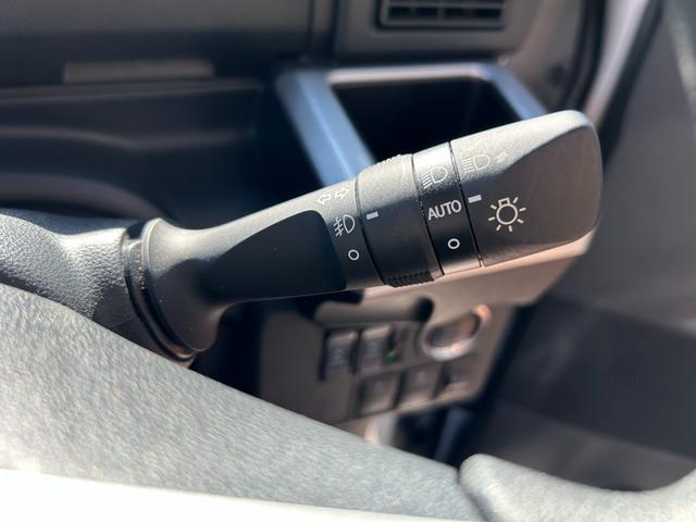 ピクシスメガ L SAIII 冠水歴車ナビTVスマートアシストIII衝突軽減ブレーキ踏み間違え防止装置ホワイトパールスマートキーPスタートイモビ付禁煙車ドラレコ前後2カメラ両側パワースライドドア純正アルミオートマチックハイビーム(70枚目)