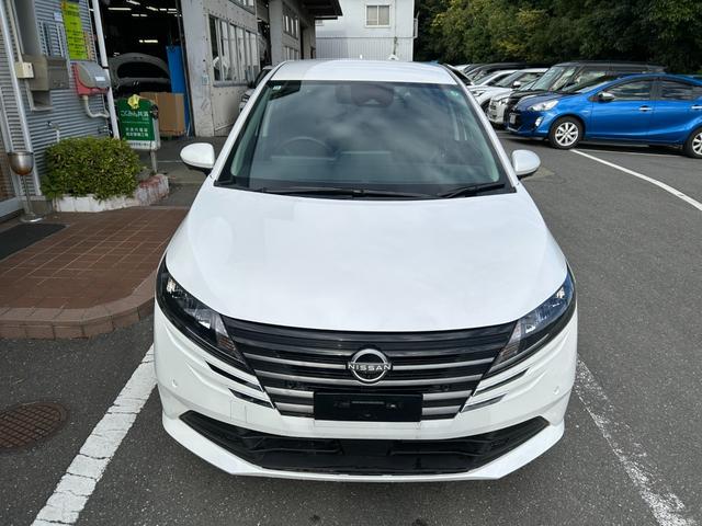 ノート Ｘ　冠水歴車アップルカカープレイアンドロイドオートＢＴ対応ＨＤＭＩ入力アラウンドビューモニターデジタルインナーミラーエマージェンシーブレーキ禁煙車ブラインドスポットモニターリヤクロストラフィックアラート（4枚目）