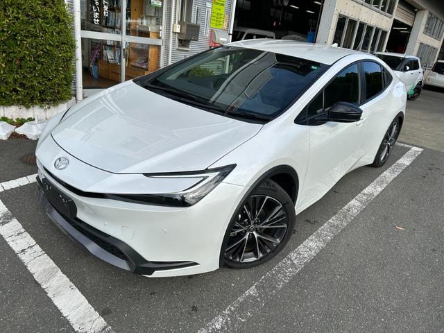 プリウス Ｇ　冠水歴車ナビＴＶバックカメラＢＴ対応ＥＴＣ２．０セーフティセンスプリクラッシュセーフティレーダークルコン禁煙車スマートキー前席シートヒーターオートハイビームメンテノートブラインドスポットモニターパール（2枚目）