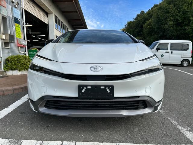 プリウス Ｇ　冠水歴車ナビＴＶバックカメラＢＴ対応ＥＴＣ２．０セーフティセンスプリクラッシュセーフティレーダークルコン禁煙車スマートキー前席シートヒーターオートハイビームメンテノートブラインドスポットモニターパール（3枚目）