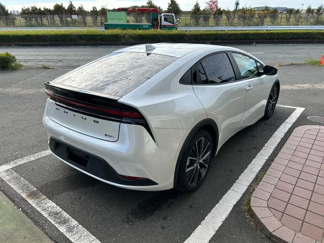 プリウス Ｇ　冠水歴車ナビＴＶバックカメラＢＴ対応ＥＴＣ２．０セーフティセンスプリクラッシュセーフティレーダークルコン禁煙車スマートキー前席シートヒーターオートハイビームメンテノートブラインドスポットモニターパール（9枚目）