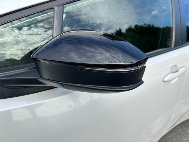 プリウス Ｇ　冠水歴車ナビＴＶバックカメラＢＴ対応ＥＴＣ２．０セーフティセンスプリクラッシュセーフティレーダークルコン禁煙車スマートキー前席シートヒーターオートハイビームメンテノートブラインドスポットモニターパール（28枚目）