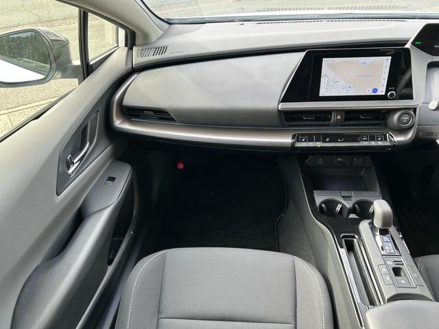 プリウス Ｇ　冠水歴車ナビＴＶバックカメラＢＴ対応ＥＴＣ２．０セーフティセンスプリクラッシュセーフティレーダークルコン禁煙車スマートキー前席シートヒーターオートハイビームメンテノートブラインドスポットモニターパール（65枚目）