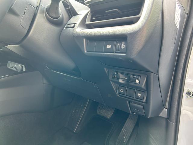 プリウス Ｇ　冠水歴車ナビＴＶバックカメラＢＴ対応ＥＴＣ２．０セーフティセンスプリクラッシュセーフティレーダークルコン禁煙車スマートキー前席シートヒーターオートハイビームメンテノートブラインドスポットモニターパール（68枚目）