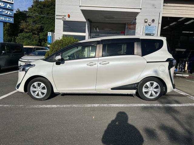 シエンタ Ｇ　冠水歴車ナビＴＶバックカメラＢＴオーディオ対応付３列シート７名乗車両側パワスラセーフティセンスプリクラッシュセーフティ衝突軽減ブレーキスマートキーＰスタートイモビライザー禁煙車衝突安全ボディーパール白（14枚目）