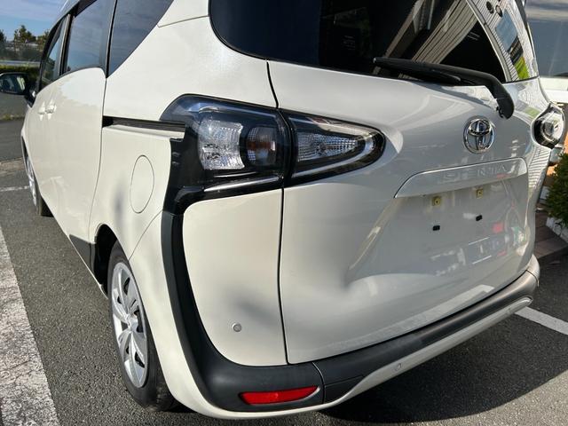 シエンタ Ｇ　冠水歴車ナビＴＶバックカメラＢＴオーディオ対応付３列シート７名乗車両側パワスラセーフティセンスプリクラッシュセーフティ衝突軽減ブレーキスマートキーＰスタートイモビライザー禁煙車衝突安全ボディーパール白（22枚目）