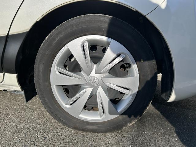 シエンタ Ｇ　冠水歴車ナビＴＶバックカメラＢＴオーディオ対応付３列シート７名乗車両側パワスラセーフティセンスプリクラッシュセーフティ衝突軽減ブレーキスマートキーＰスタートイモビライザー禁煙車衝突安全ボディーパール白（32枚目）