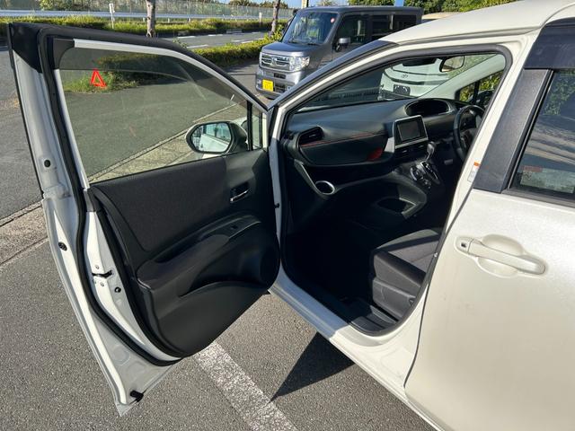 シエンタ Ｇ　冠水歴車ナビＴＶバックカメラＢＴオーディオ対応付３列シート７名乗車両側パワスラセーフティセンスプリクラッシュセーフティ衝突軽減ブレーキスマートキーＰスタートイモビライザー禁煙車衝突安全ボディーパール白（42枚目）