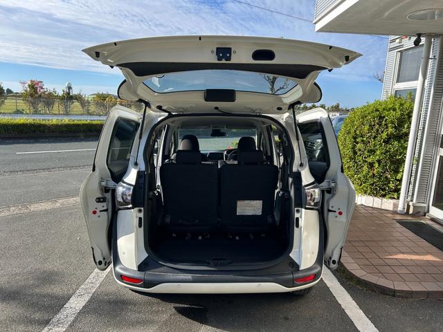 シエンタ Ｇ　冠水歴車ナビＴＶバックカメラＢＴオーディオ対応付３列シート７名乗車両側パワスラセーフティセンスプリクラッシュセーフティ衝突軽減ブレーキスマートキーＰスタートイモビライザー禁煙車衝突安全ボディーパール白（59枚目）