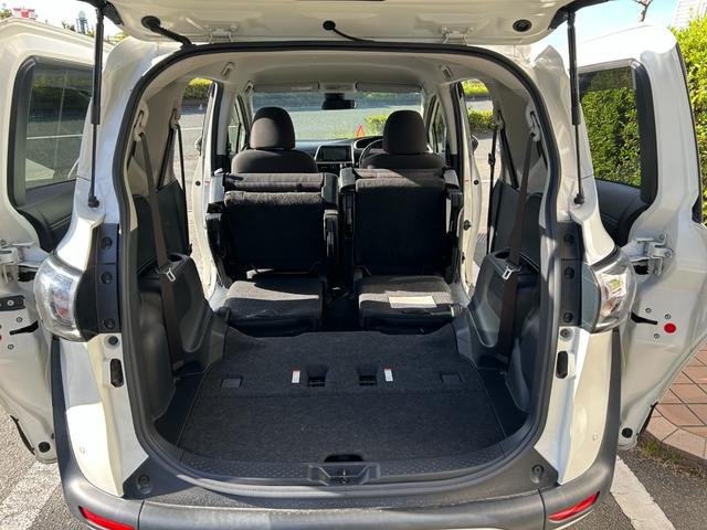 シエンタ Ｇ　冠水歴車ナビＴＶバックカメラＢＴオーディオ対応付３列シート７名乗車両側パワスラセーフティセンスプリクラッシュセーフティ衝突軽減ブレーキスマートキーＰスタートイモビライザー禁煙車衝突安全ボディーパール白（61枚目）