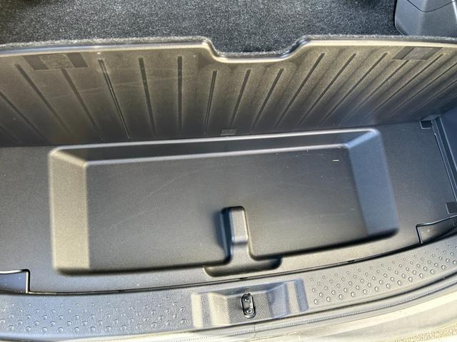 シエンタ Ｇ　冠水歴車ナビＴＶバックカメラＢＴオーディオ対応付３列シート７名乗車両側パワスラセーフティセンスプリクラッシュセーフティ衝突軽減ブレーキスマートキーＰスタートイモビライザー禁煙車衝突安全ボディーパール白（65枚目）