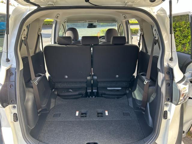 シエンタ Ｇ　冠水歴車ナビＴＶバックカメラＢＴオーディオ対応付３列シート７名乗車両側パワスラセーフティセンスプリクラッシュセーフティ衝突軽減ブレーキスマートキーＰスタートイモビライザー禁煙車衝突安全ボディーパール白（66枚目）