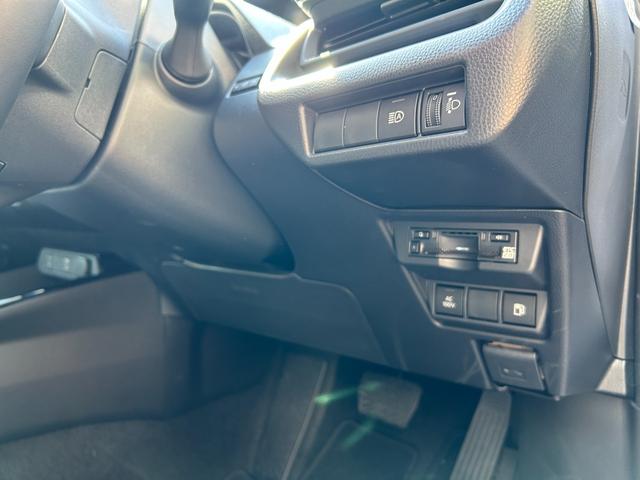 プリウス X 冠水歴車ナビバックカメラETC2.0セーフティーセンスプリクラッシュセーフティーアダプティブクルーズコントロールスマートキーPスタートイモビライザーオートマチックハイビームAC100V電源禁煙車(68枚目)