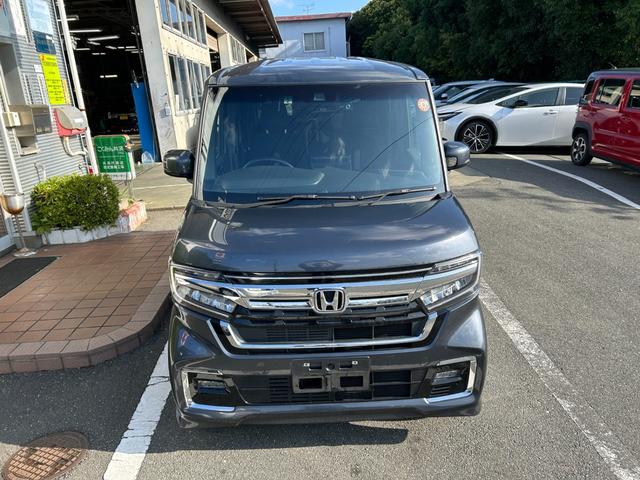 Ｎ－ＢＯＸカスタム Ｌ　冠水歴車ナビＢＴ対応バックカメラＥＴＣ車載器センシング衝突軽減ブレーキアダプティブクルコン踏み間違防止禁煙車両側パワスラドラレコ前席シートヒーターサイドカーテンエアバッグスマートキー２本ＵＳＢジャック（4枚目）