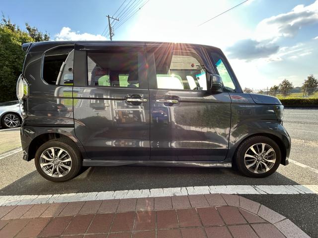 Ｎ－ＢＯＸカスタム Ｌ　冠水歴車ナビＢＴ対応バックカメラＥＴＣ車載器センシング衝突軽減ブレーキアダプティブクルコン踏み間違防止禁煙車両側パワスラドラレコ前席シートヒーターサイドカーテンエアバッグスマートキー２本ＵＳＢジャック（7枚目）