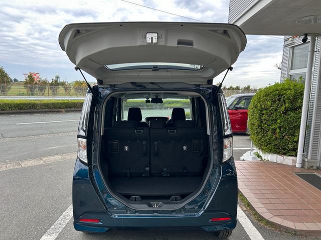 ���S�̎w��H�ꊮ���B���^�x�ǂɑ����ĎԌ��i�����j���s�����Ƃ��ł���H��ł��B���̂��ߗ��^�ǂƓ����������C�������Ђ̍H��Ɏ����Ă��܂��B���Ǝ��i�����m�풓�A�ύڎԂ��������܂�