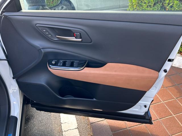 クラウンスポーツ Z 冠水歴車ナビTVバックカメラ全方位モニターETC2.0セーフティセンスプリクラッシュセーフティレーダークルコン禁煙車ブラインドスポットモニターメンテノート付スマートキー2本シートエアコンAC100V(41枚目)