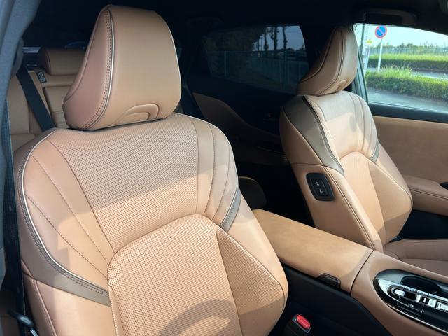 クラウンスポーツ Z 冠水歴車ナビTVバックカメラ全方位モニターETC2.0セーフティセンスプリクラッシュセーフティレーダークルコン禁煙車ブラインドスポットモニターメンテノート付スマートキー2本シートエアコンAC100V(42枚目)