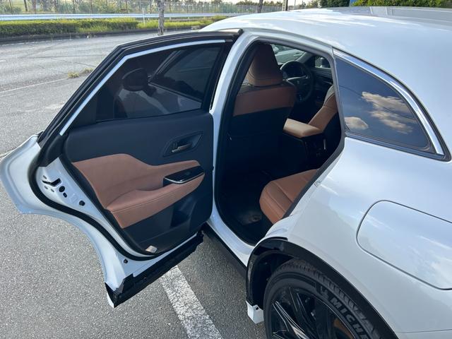 クラウンスポーツ Z 冠水歴車ナビTVバックカメラ全方位モニターETC2.0セーフティセンスプリクラッシュセーフティレーダークルコン禁煙車ブラインドスポットモニターメンテノート付スマートキー2本シートエアコンAC100V(50枚目)