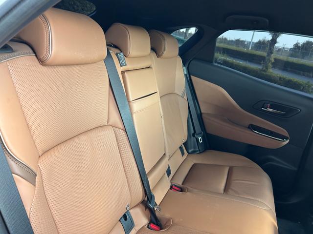 クラウンスポーツ Z 冠水歴車ナビTVバックカメラ全方位モニターETC2.0セーフティセンスプリクラッシュセーフティレーダークルコン禁煙車ブラインドスポットモニターメンテノート付スマートキー2本シートエアコンAC100V(57枚目)