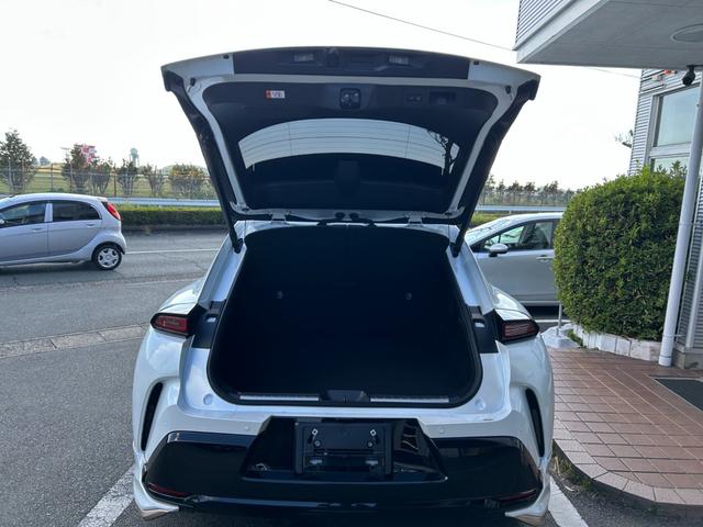 クラウンスポーツ Z 冠水歴車ナビTVバックカメラ全方位モニターETC2.0セーフティセンスプリクラッシュセーフティレーダークルコン禁煙車ブラインドスポットモニターメンテノート付スマートキー2本シートエアコンAC100V(60枚目)