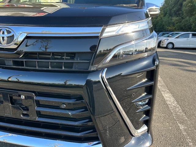 ヴォクシー ＺＳ　煌ＩＩＩ　冠水歴車ナビＴＶバックカメラＥＴＣ車載器スマートキーＰスタートイモビライザー禁煙車セーフティセンス衝突軽減ブレーキプリクラッシュセーフティー両側パワースライドドアオートマチックハイビームドラレコ付（15枚目）