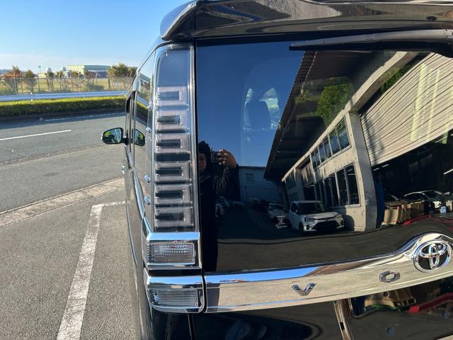 ヴォクシー ＺＳ　煌ＩＩＩ　冠水歴車ナビＴＶバックカメラＥＴＣ車載器スマートキーＰスタートイモビライザー禁煙車セーフティセンス衝突軽減ブレーキプリクラッシュセーフティー両側パワースライドドアオートマチックハイビームドラレコ付（21枚目）