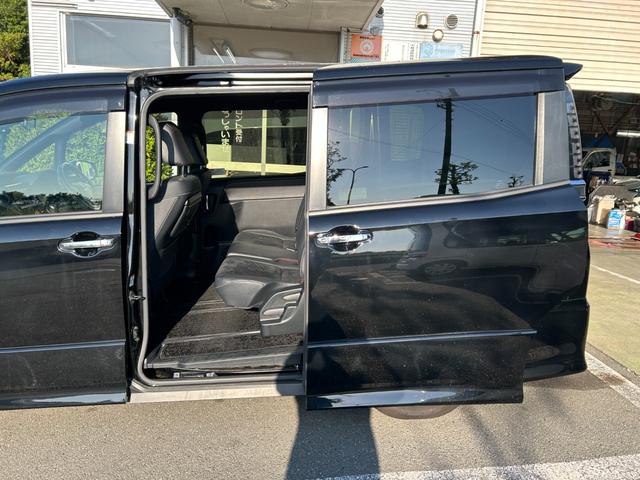 ヴォクシー ＺＳ　煌ＩＩＩ　冠水歴車ナビＴＶバックカメラＥＴＣ車載器スマートキーＰスタートイモビライザー禁煙車セーフティセンス衝突軽減ブレーキプリクラッシュセーフティー両側パワースライドドアオートマチックハイビームドラレコ付（47枚目）