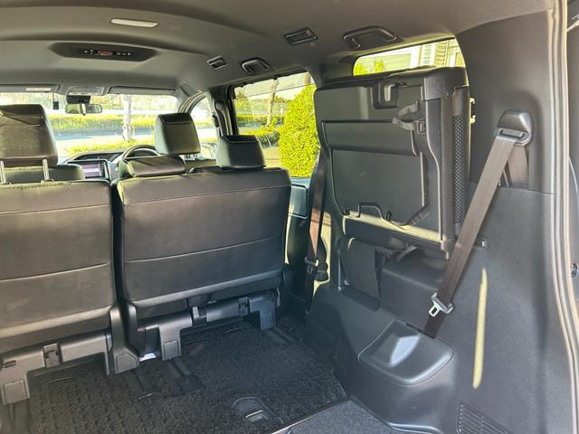 ヴォクシー ＺＳ　煌ＩＩＩ　冠水歴車ナビＴＶバックカメラＥＴＣ車載器スマートキーＰスタートイモビライザー禁煙車セーフティセンス衝突軽減ブレーキプリクラッシュセーフティー両側パワースライドドアオートマチックハイビームドラレコ付（61枚目）