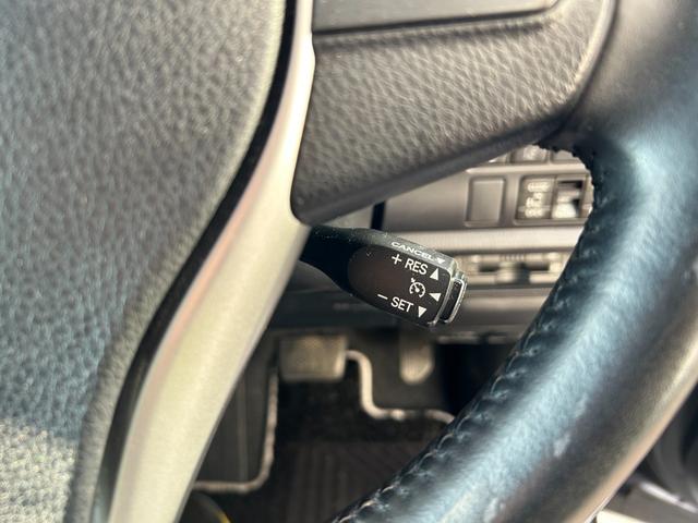 ヴォクシー ＺＳ　煌ＩＩＩ　冠水歴車ナビＴＶバックカメラＥＴＣ車載器スマートキーＰスタートイモビライザー禁煙車セーフティセンス衝突軽減ブレーキプリクラッシュセーフティー両側パワースライドドアオートマチックハイビームドラレコ付（70枚目）