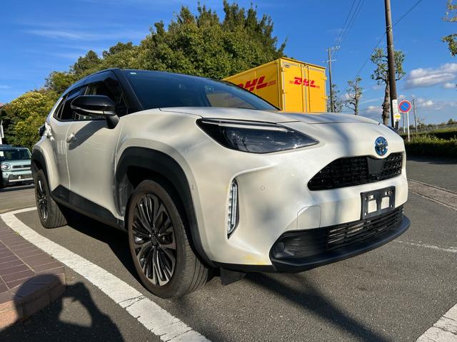 ヤリスクロス ハイブリッドZ 冠水歴車ナビバックカメラ禁煙車セーフティセンスプリクラッシュセーフティークルーズコントロールスマートキー2本Pスタート前席シートヒーターオートマチックハイビームハイブリッド車ドラレコ純正アルミイモビ付(5枚目)