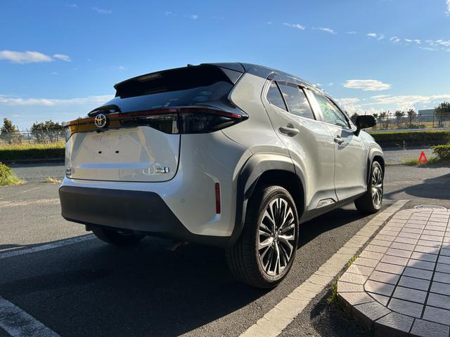 ヤリスクロス ハイブリッドZ 冠水歴車ナビバックカメラ禁煙車セーフティセンスプリクラッシュセーフティークルーズコントロールスマートキー2本Pスタート前席シートヒーターオートマチックハイビームハイブリッド車ドラレコ純正アルミイモビ付(8枚目)